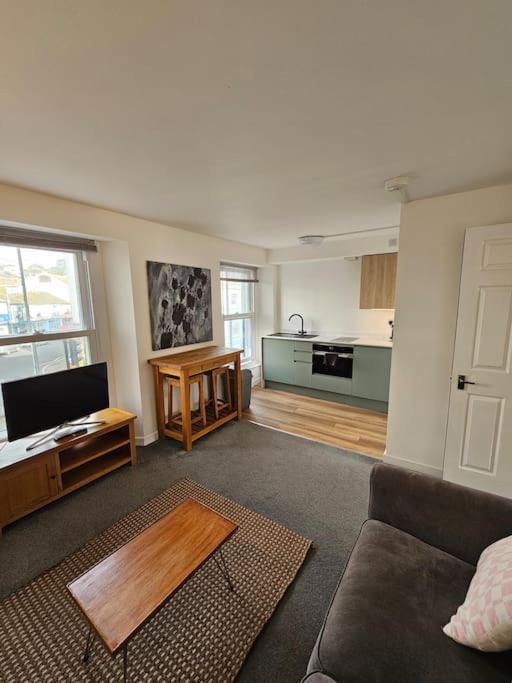 Beautiful And Bright !! Town/Harbour Apartment #1 Penzance Eksteriør billede